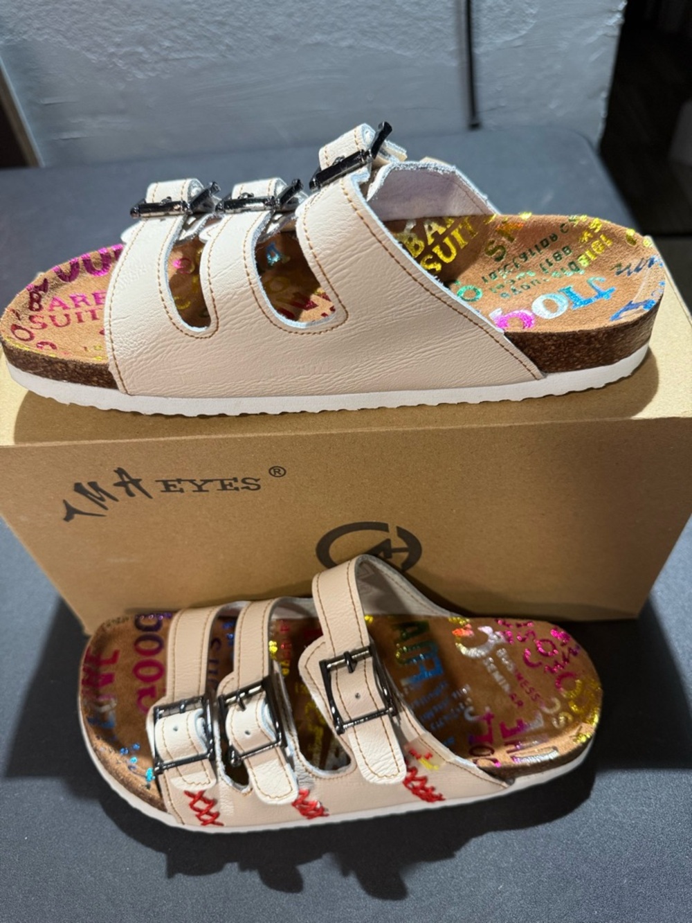 TMA Eyes-Women’s Cream Retro Multi-Buckle Slides Adjustable Leather Straps Sz 6